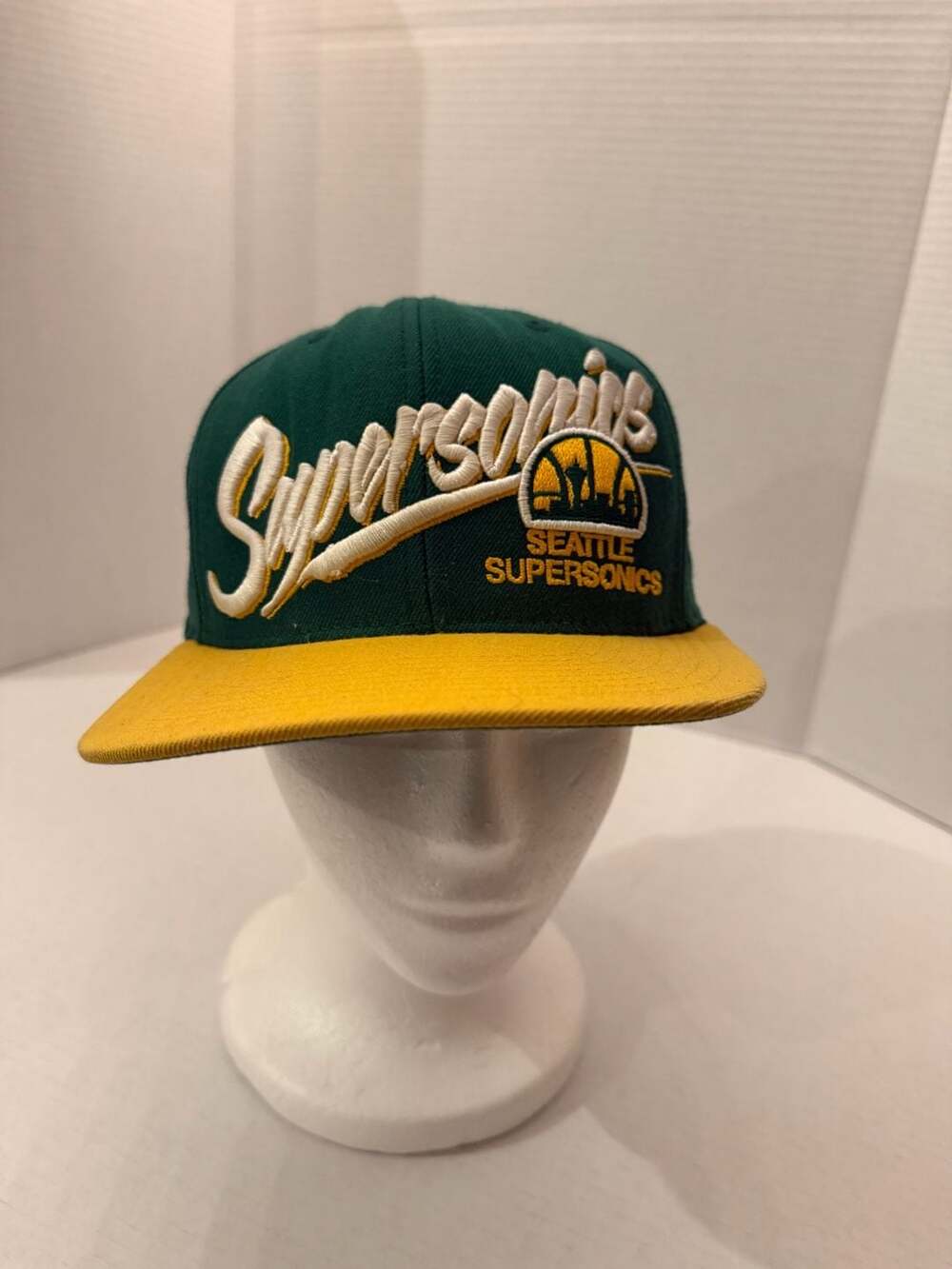 Mitchell & Ness Seattle SuperSonics Hardwood Classics Snapback Hat